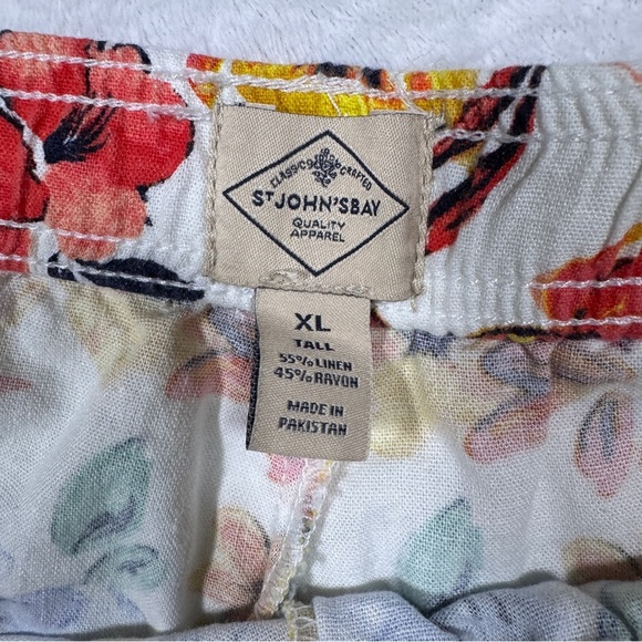 St. John's Bay Floral Linen Women's Shorts - Size Extra Large Tall XL - Picture 7 of 12